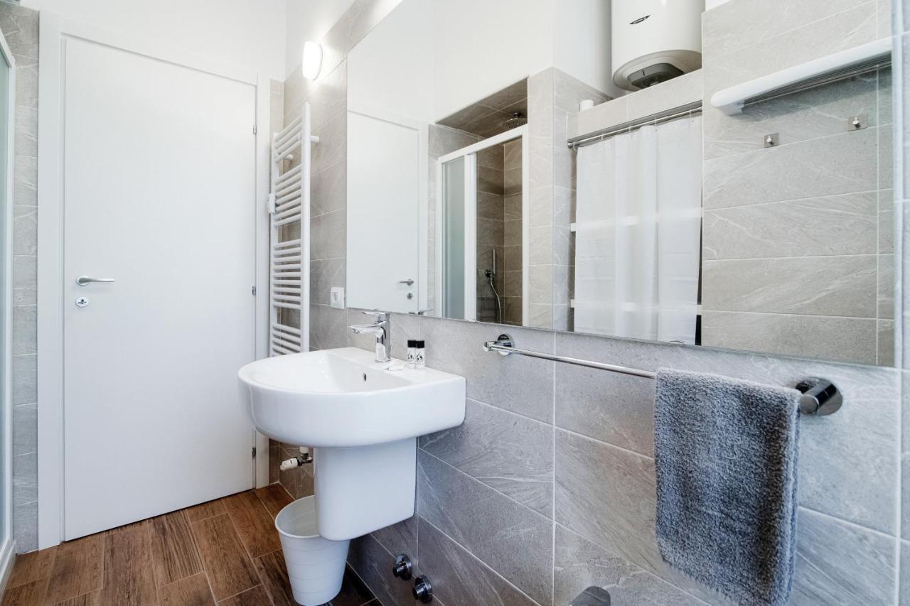 White Loft Como Central - The House Of Travelers Exterior photo